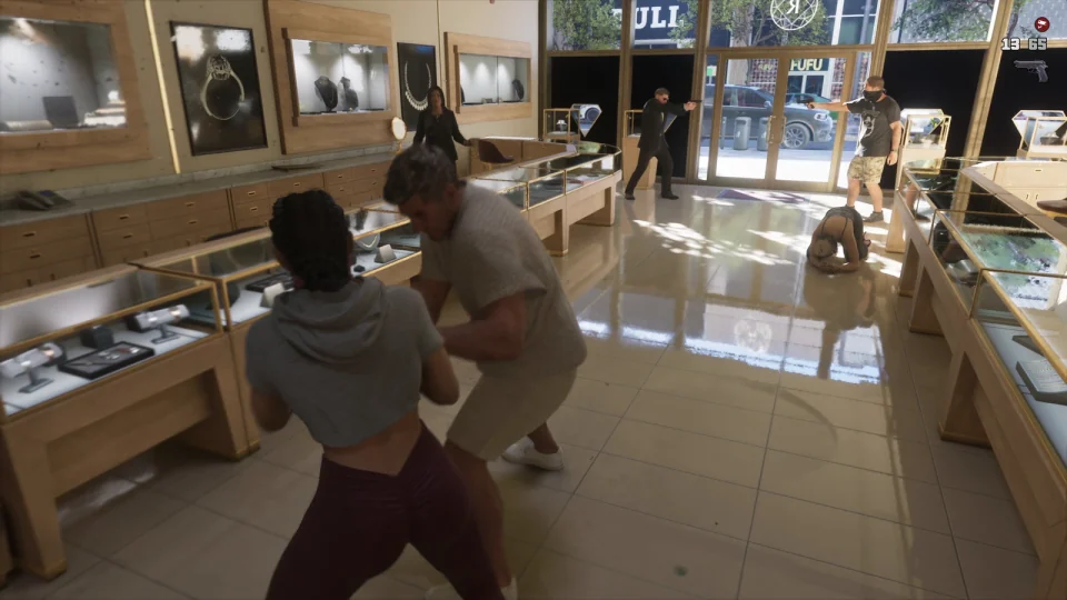 Люсия и мужчина в ближнем бою у прилавка в GTA 6